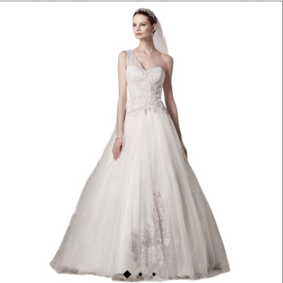 Oleg Cassini one shoulder tulle wedding dress STYLE# 7ckp421 Size 0P - Picture 1 of 16